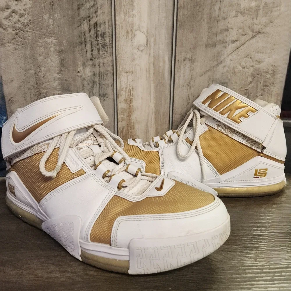 Nike Lebron Zoom 2 II Maccabi Shoes Mens 11 Sneakers White Gold DJ4892-100
